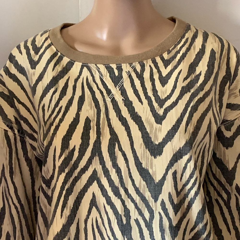 Current|Elliott Top